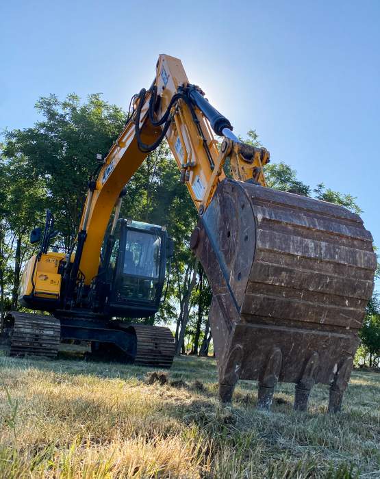 JCB JS131LC árokásó