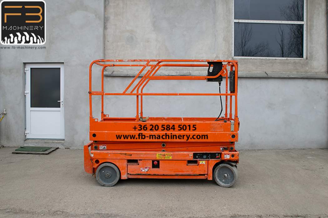 Haulotte Compact 8 Second hand scissor lift Nr.80